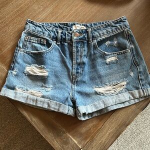Forever 21 Denim Cuffed Shorts button fly vintage style Size 26.  Light blue
